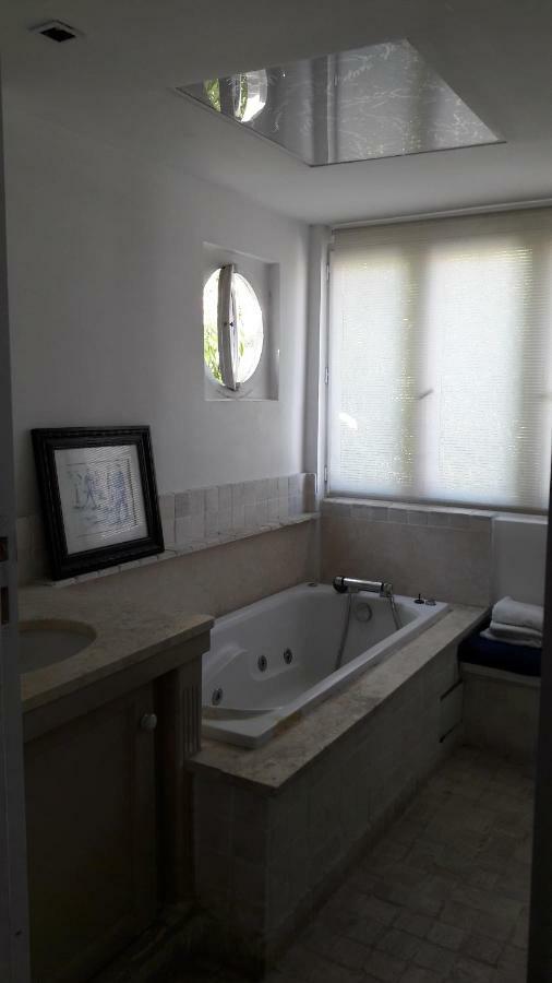 Villa Des Iris Париж Экстерьер фото
